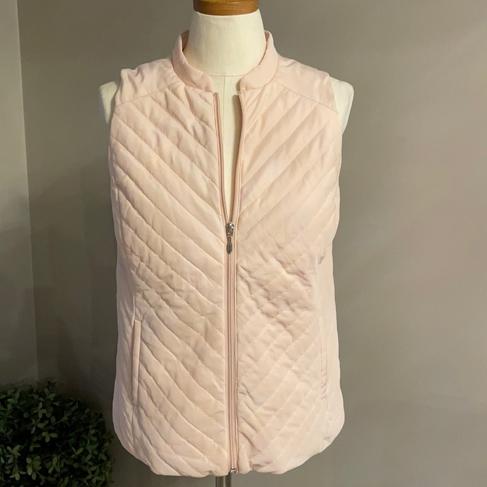 CHICO’S LIGHTWEIGHT puffy SPRING VEST. PALE PINK. Size Small / chicos 0
